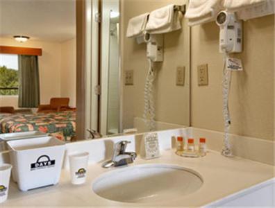 Days Inn By Wyndham Jacksonville South Memorial Hospital Quarto foto